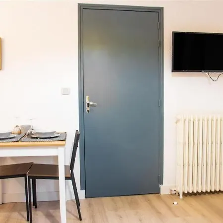 Le Carnot, A 50m De La Gare De ! * Poitiers