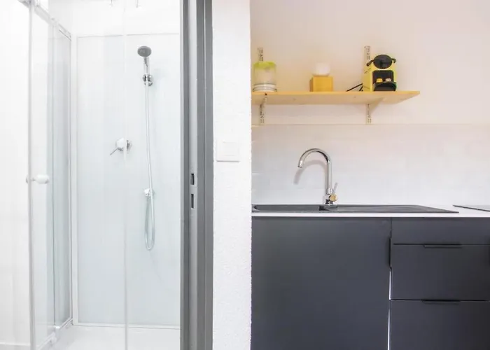 Le Carnot, A 50m De La Gare De !